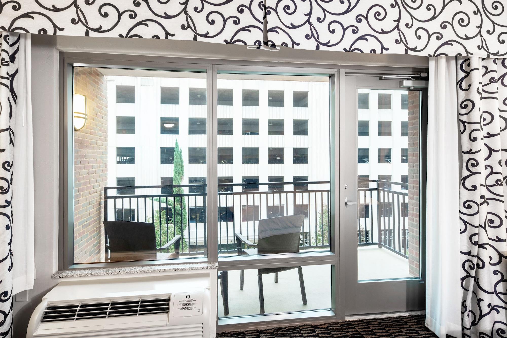 Hampton Inn & Suites Baton Rouge Downtown Exteriör bild