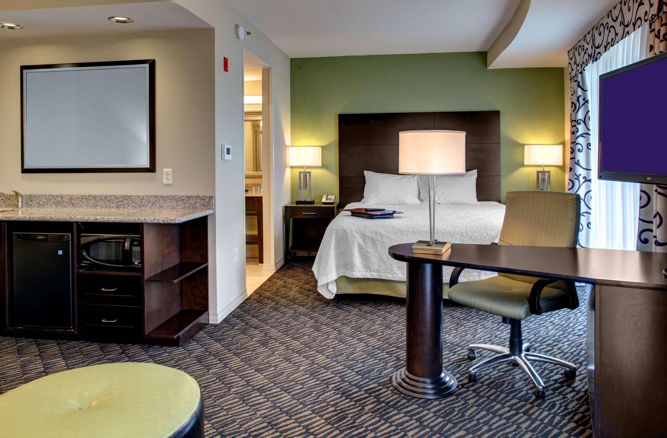 Hampton Inn & Suites Baton Rouge Downtown Exteriör bild